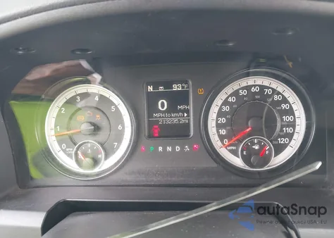 2015 Ram 1500 Tradesman из США, поврежденный, VIN 3C6JR6DT6FG595157